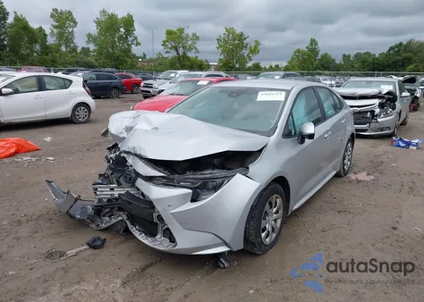 2021 Toyota Corolla Le z USA, uszkodzony, nr VIN 5YFEPMAE1MP161794